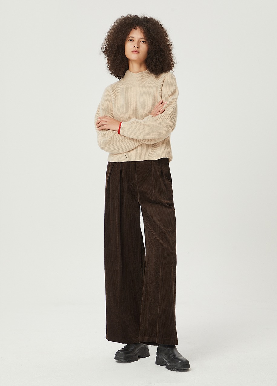 Corduroy two-tuck wide fit pants