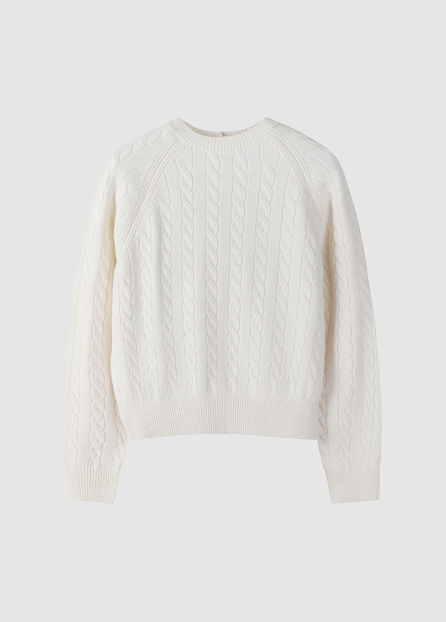Raglan sleeve cable sweater pullover